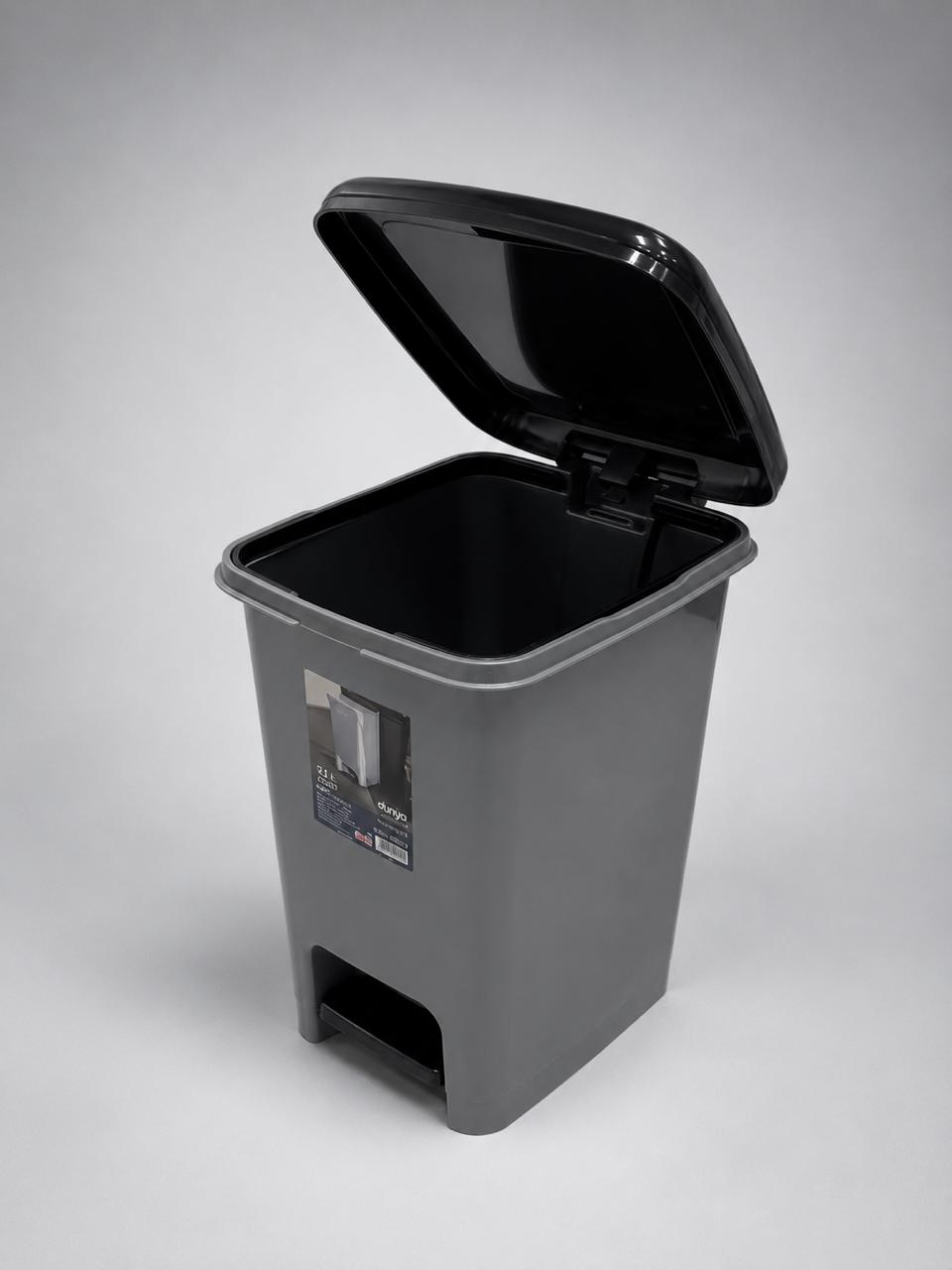 15L Pedal Plastic Bin