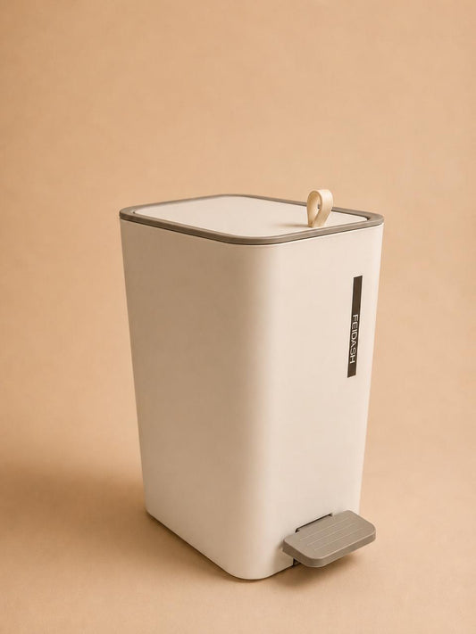 Compact Soft-Close 6L Pedal Bin 6L