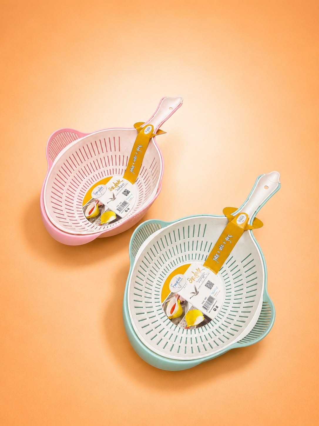 Handled Colander