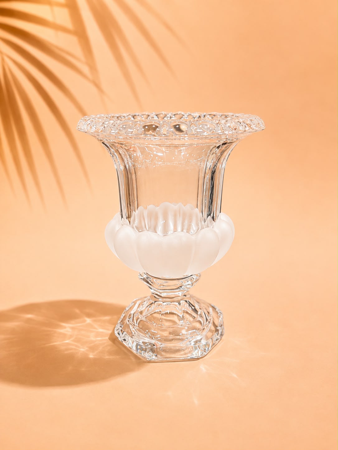 Crystal Pedestal Vase – 25 × 20 cm